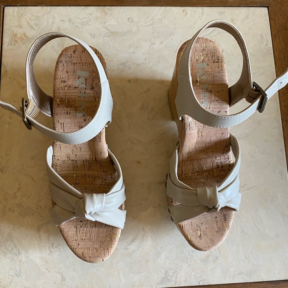 Korks wooden, heel wedge sandal NWB - Picture 7 of 9